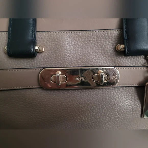 Coach Swagger 27 - Picture 2 of 7